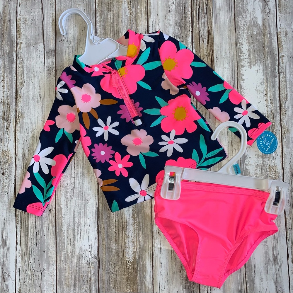 3/$15🌟NWT Carter’s Floral 2-Piece Rashguard Set size 6M